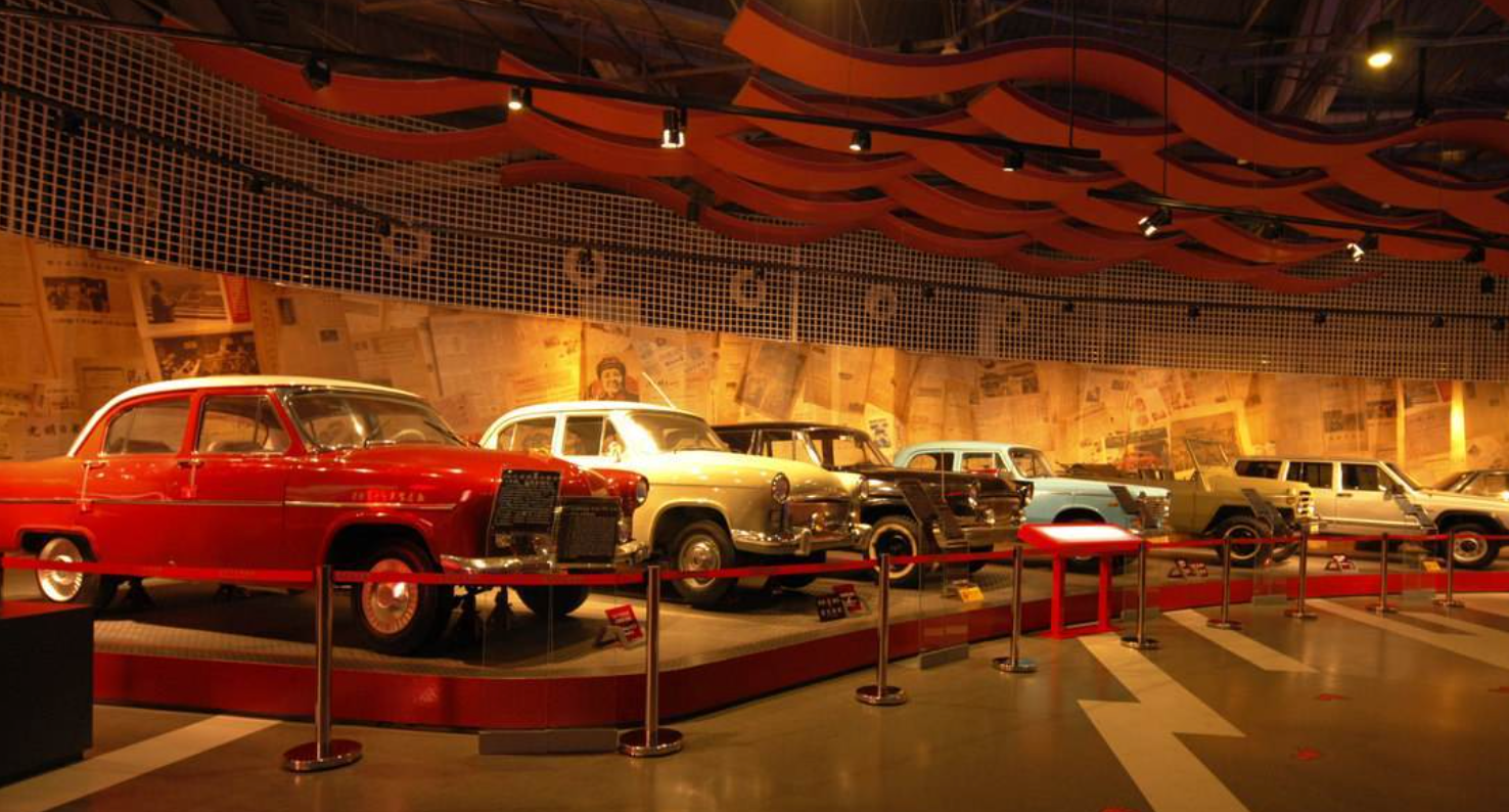 红旗家族——北京汽车博物馆经典车（28）：CA771/773 - 知乎